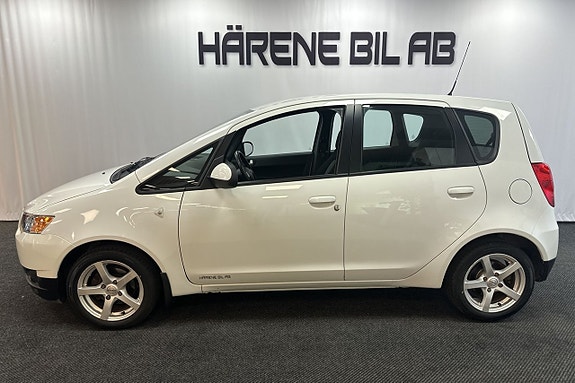 Mitsubishi Colt 2 of 10