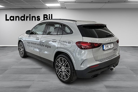Mercedes-Benz GLA200 6 of 14