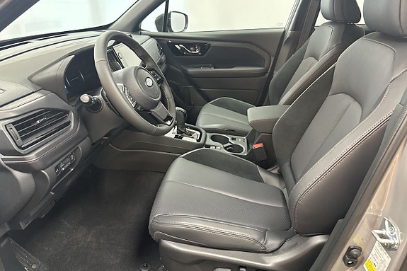 Subaru Forester 6 of 8