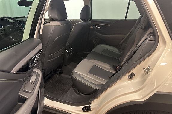 Subaru Outback 11 of 12