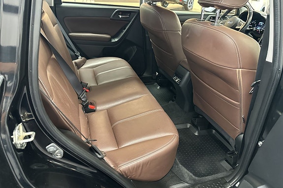 Subaru Forester 8 of 10