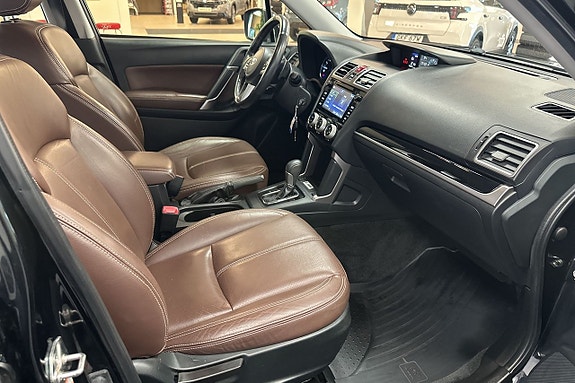Subaru Forester 9 of 10
