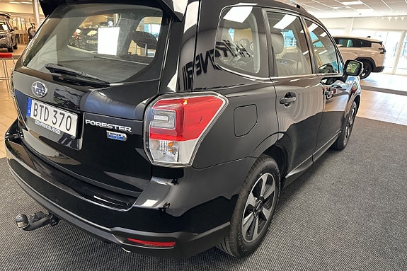 Subaru Forester 5 of 10