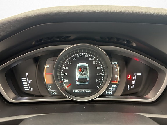 Volvo V40 Cross Country 20 of 30