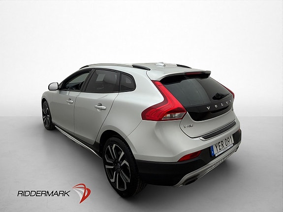 Volvo V40 Cross Country 5 of 30