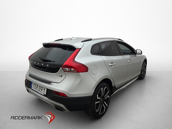 Volvo V40 Cross Country 8 of 30
