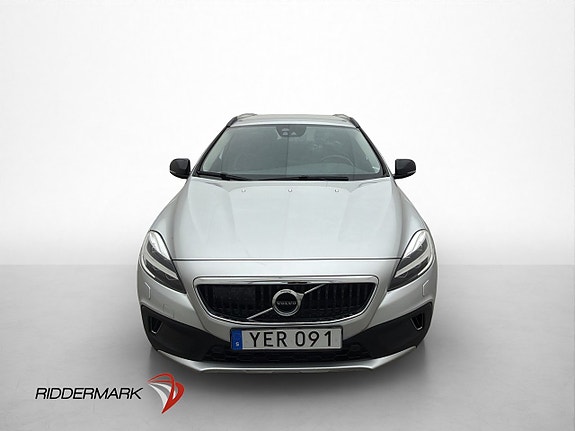 Volvo V40 Cross Country 2 of 30