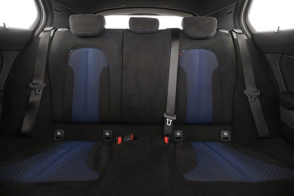 BMW 118i 16 of 30