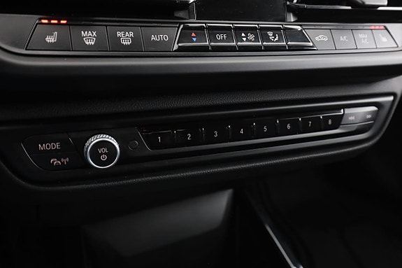 BMW 118i 24 of 30