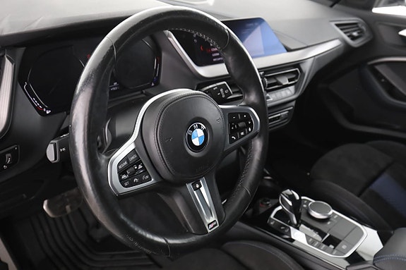 BMW 118i 12 of 30