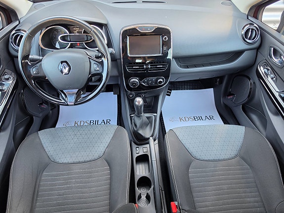 Renault Clio IV 8 of 11