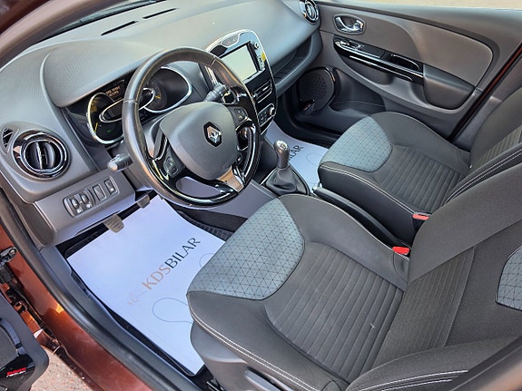 Renault Clio IV 9 of 11