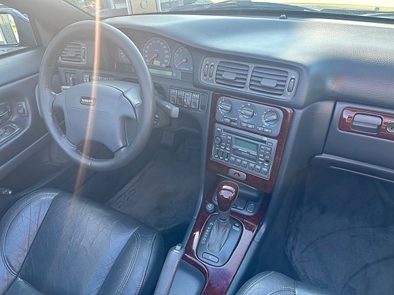 Volvo C70 6 of 7