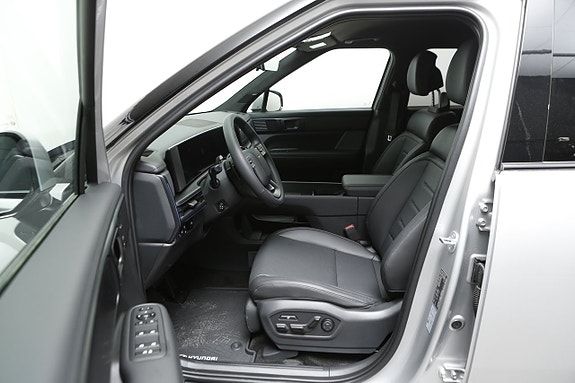 Hyundai Santa Fe 8 of 20