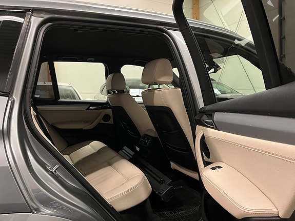 BMW X3 11 of 18
