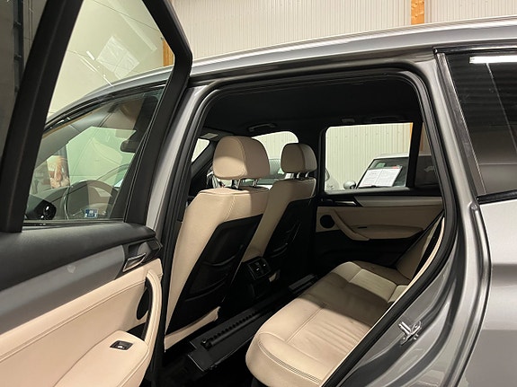 BMW X3 13 of 18