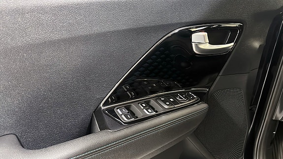Kia e-Niro 11 of 12