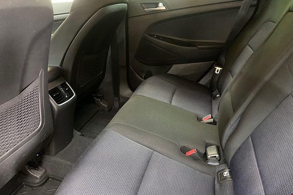 Hyundai Tucson 13 of 21