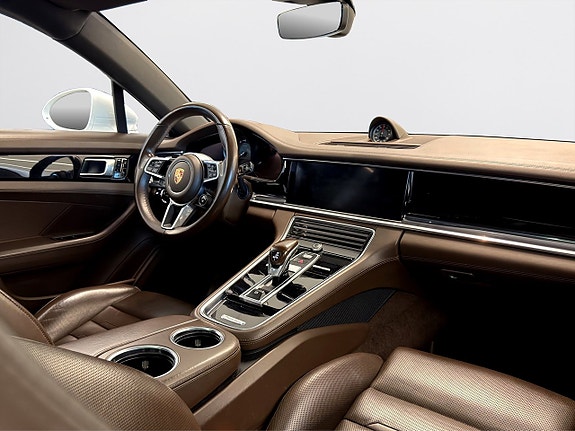 Porsche Panamera 4S 13 of 23
