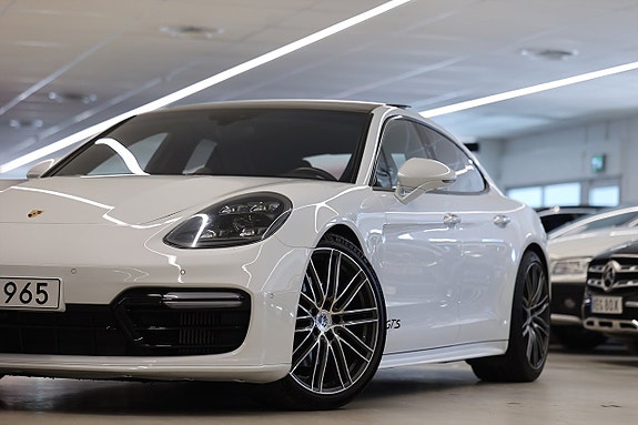 Porsche Panamera 4S 5 of 29