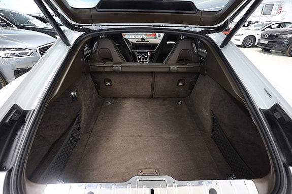 Porsche Panamera 4S 11 of 29