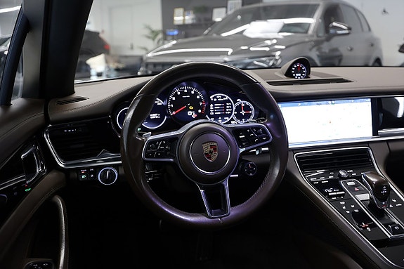 Porsche Panamera 4S 22 of 29