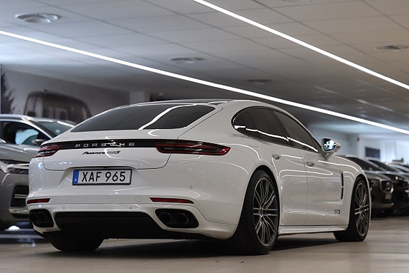 Porsche Panamera 4S 8 of 29