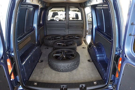 Volkswagen Caddy Maxi 6 of 11