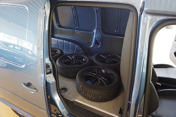 Volkswagen Caddy Maxi 5 of 11