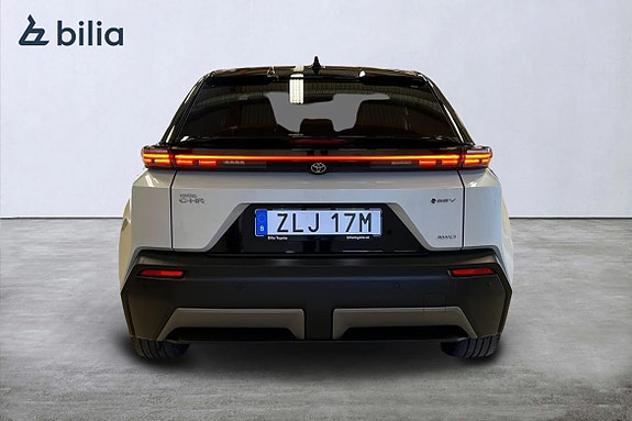 Toyota C-HR 5 of 21