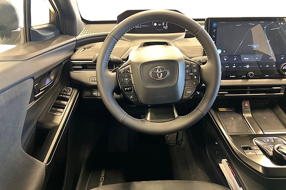 Toyota C-HR 11 of 21