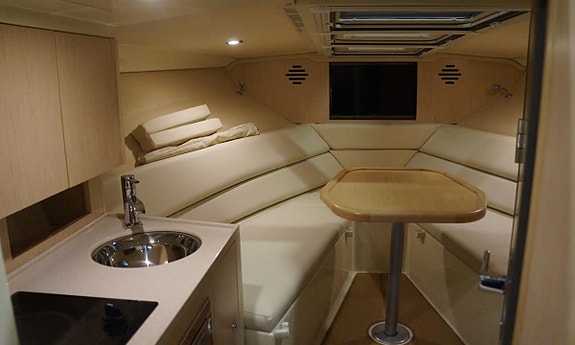 Chris-Craft Corsair 32/2xMerCruiser 380hk/2015/11 707 kr/mån 12 of 12