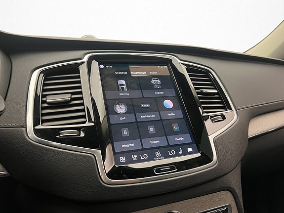 Volvo XC90 29 of 30