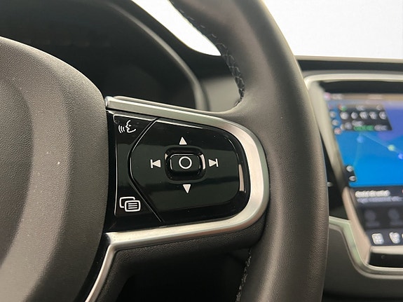 Volvo XC90 19 of 30