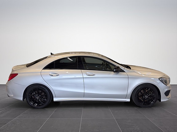 Mercedes-Benz CLA220 5 of 16