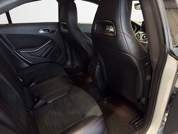 Mercedes-Benz CLA220 15 of 16