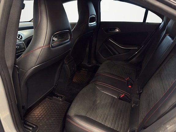 Mercedes-Benz CLA220 14 of 16