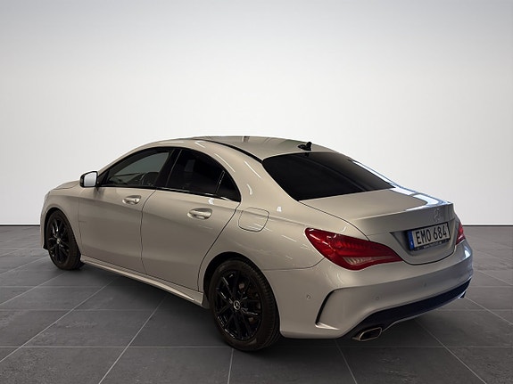 Mercedes-Benz CLA220 3 of 16