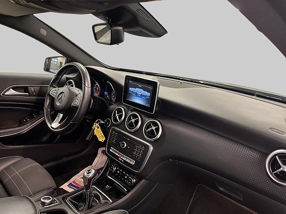 Mercedes-Benz A180 9 of 21