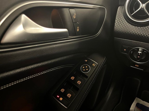 Mercedes-Benz A180 21 of 21