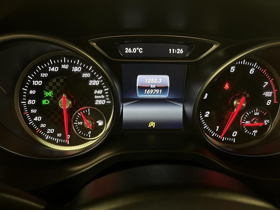 Mercedes-Benz A180 14 of 21