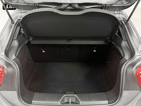 Mercedes-Benz A180 12 of 21