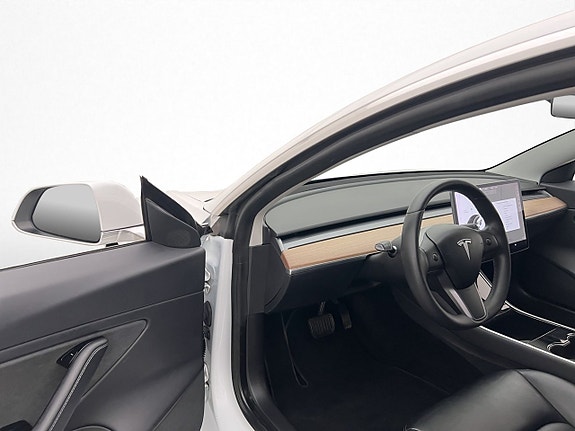 Tesla Model 3 10 of 30