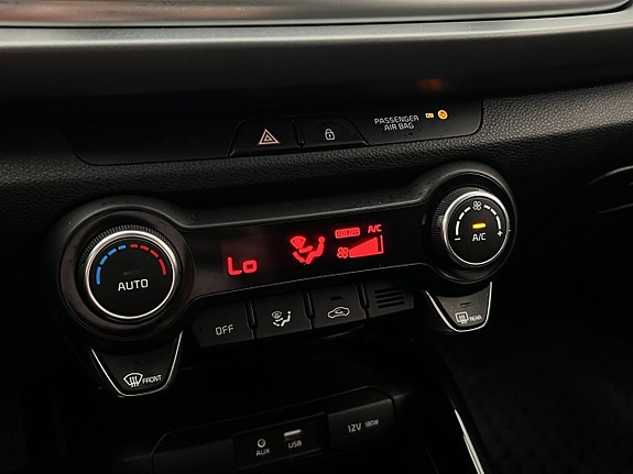Kia Rio 24 of 30