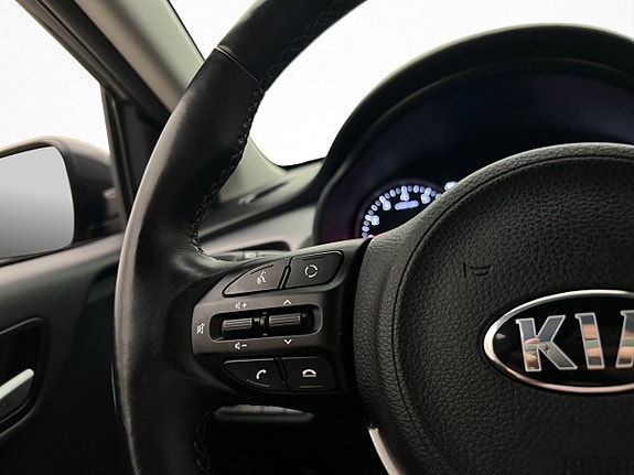 Kia Rio 17 of 30