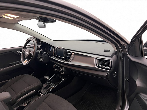 Kia Rio 14 of 30