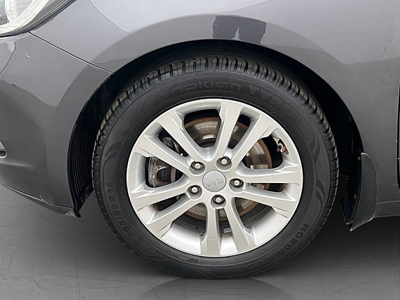 Kia Ceed 25 of 28