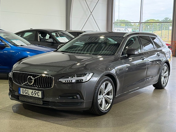 Volvo V90 2 of 21