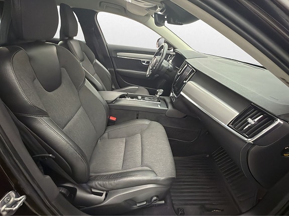 Volvo V90 14 of 30