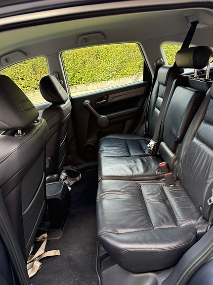 Honda CR-V 7 of 8